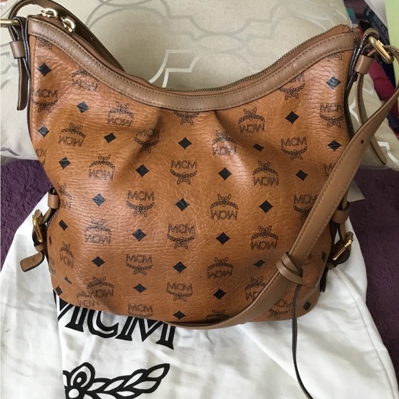 MCM Vistas Cognac Large Shoulder Bag With MCM Lock & Key - Picture 2 of 13